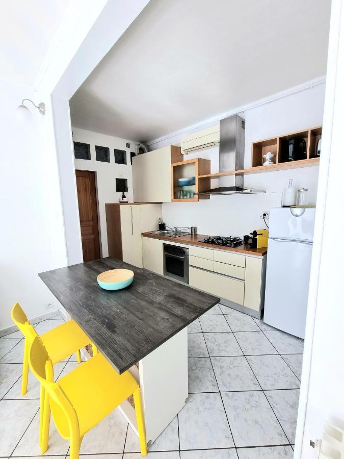 Apartamento La Caisserie Vieux-Port / Une Chambre Et Balcon Marsella Exterior foto