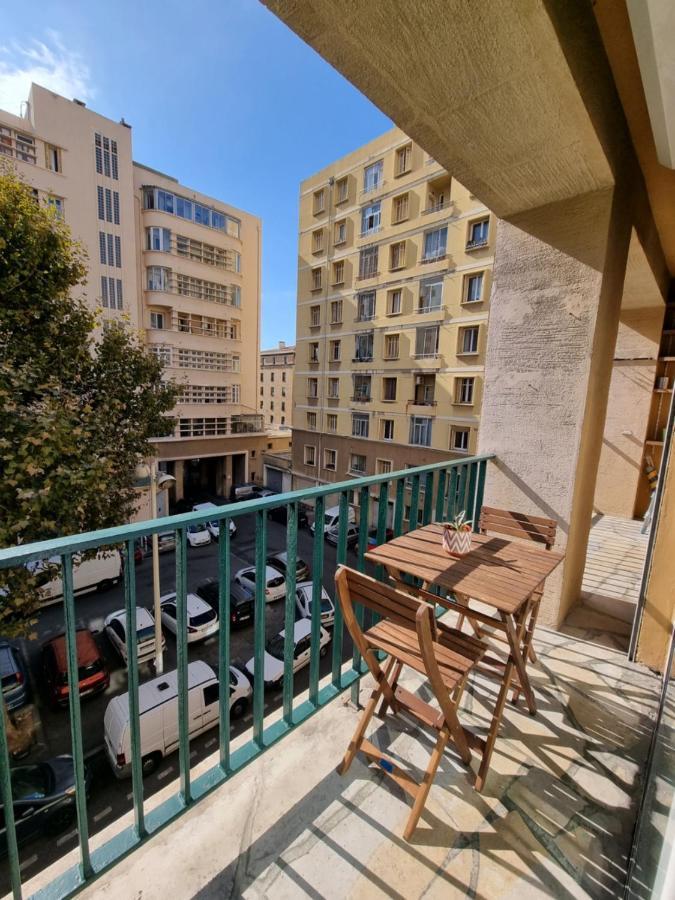Apartamento La Caisserie Vieux-Port / Une Chambre Et Balcon Marsella Exterior foto